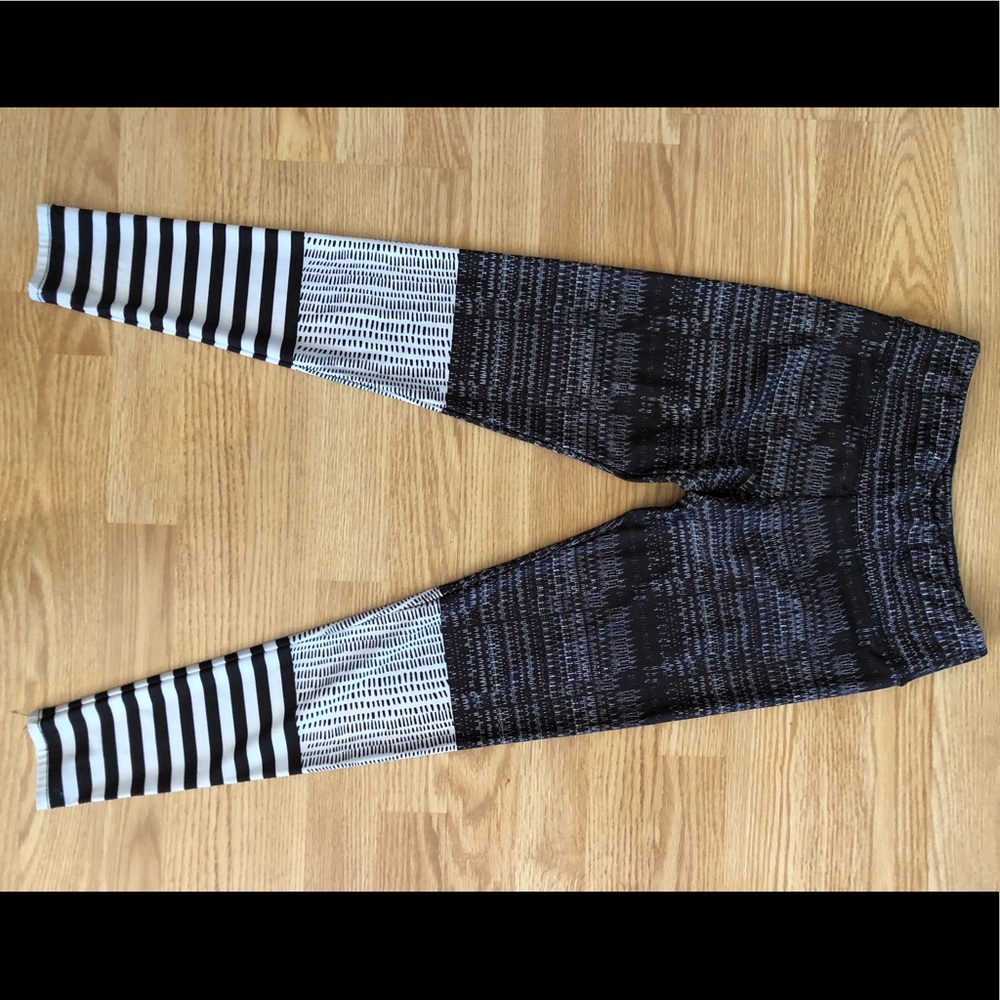 Onzie Striped Leggings